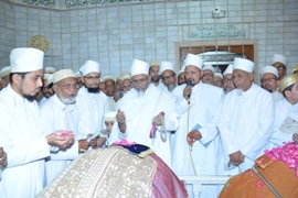 'Urs Mubaarak - Saiyednal Muqaddas Taiyeb Ziyauddin saheb (ra) - 5-8-1437